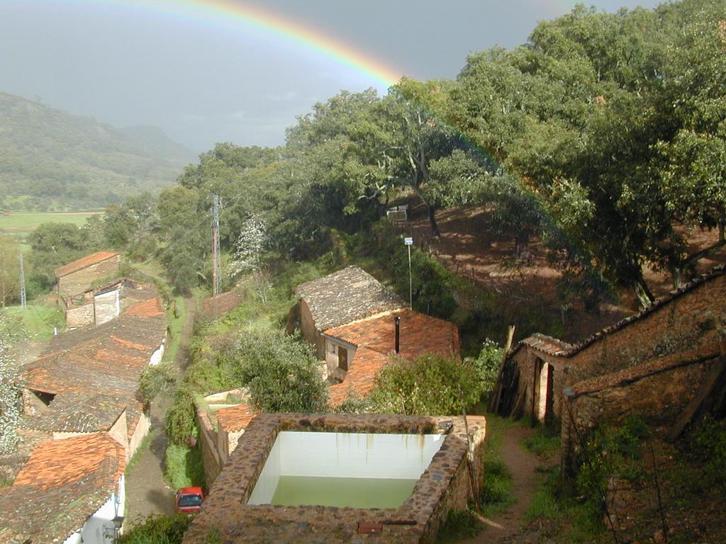 El Risco Del Lomero, Alberca 4 Huesp Max Valdelarco Bagian luar foto